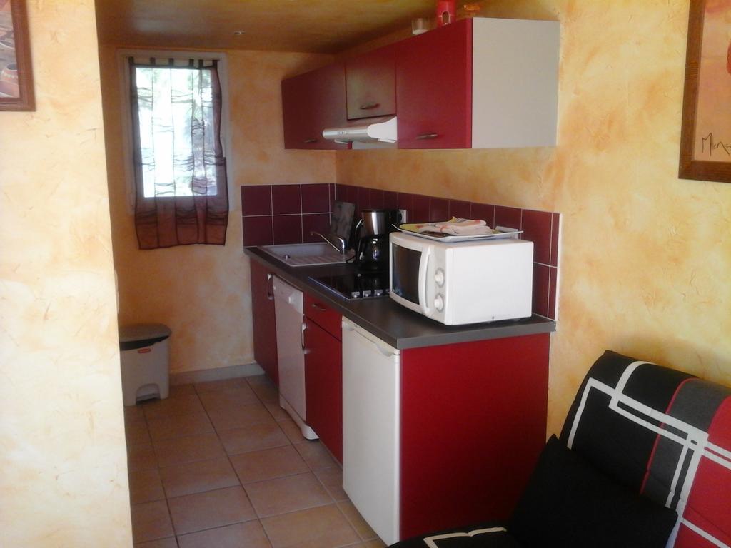 Hotel Mas Des Lys Roquebrune-sur Argens Zewnętrze zdjęcie
