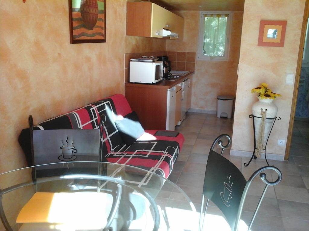 Hotel Mas Des Lys Roquebrune-sur Argens Zewnętrze zdjęcie