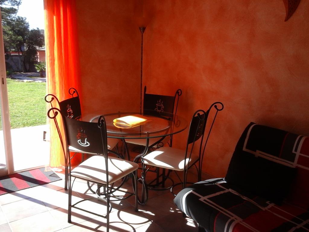 Hotel Mas Des Lys Roquebrune-sur Argens Pokój zdjęcie